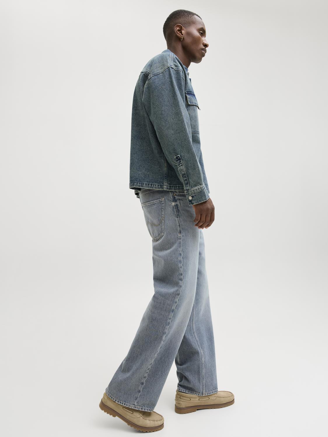model_shot-creative